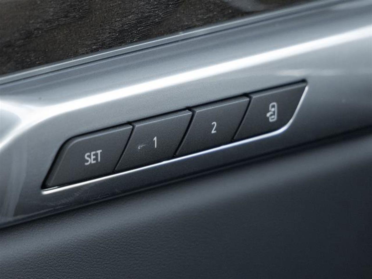 2026 Cadillac Escalade ESV Platinum Sport Photo