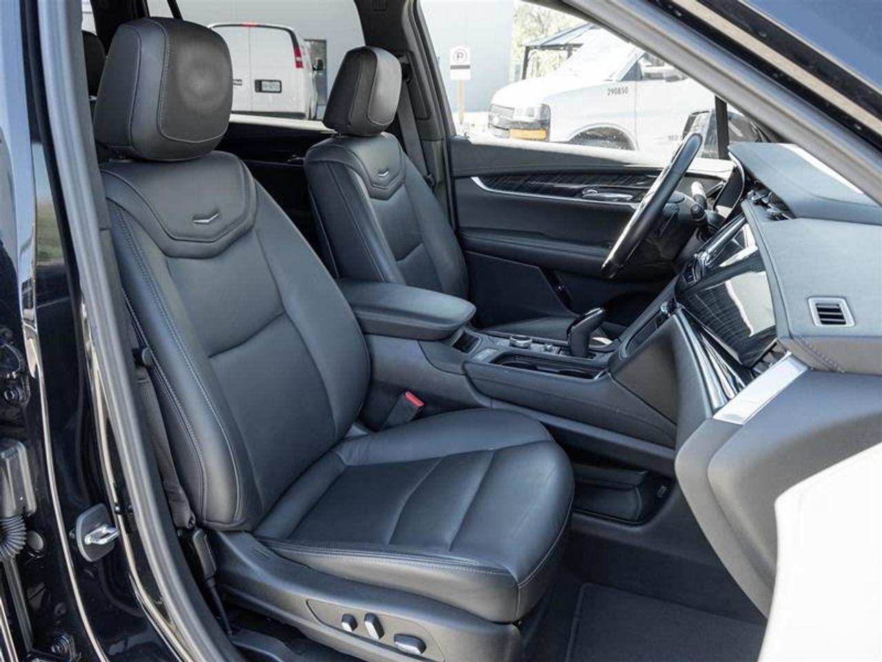 2023 Cadillac XT6 Premium Luxury AWD Photo