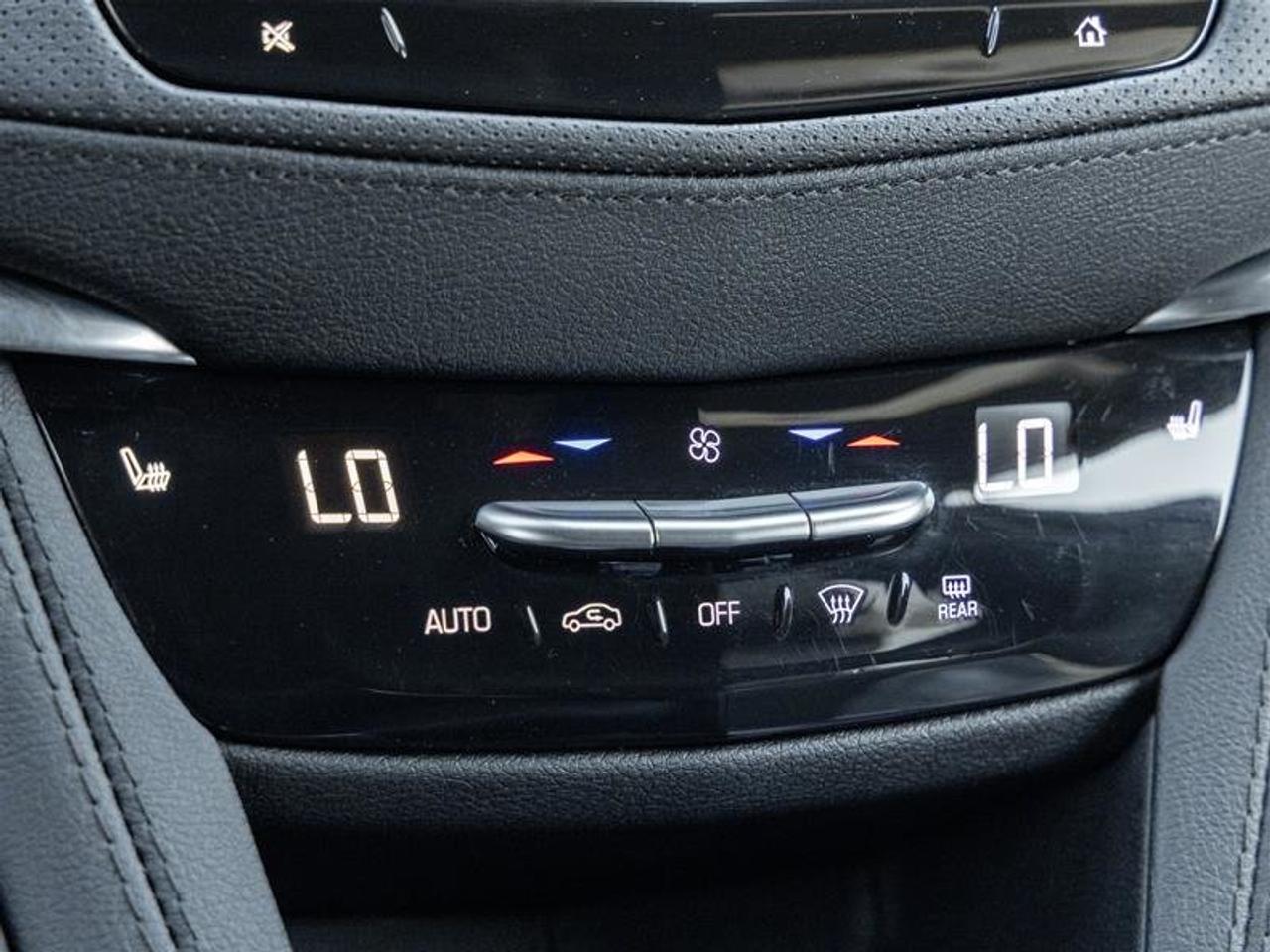 2024 Cadillac XT5 AWD 4dr Luxury Photo