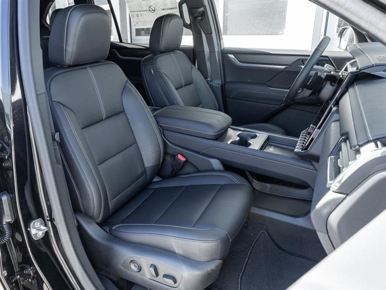 2027 GMC Acadia ELEVATION Photo