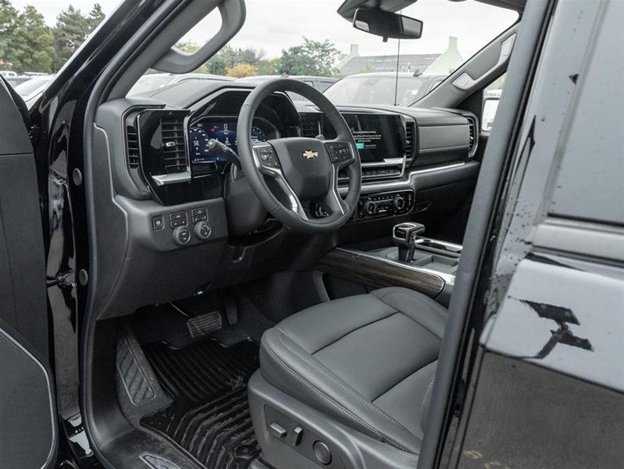 2026 Chevrolet Silverado 1500 LT Photo