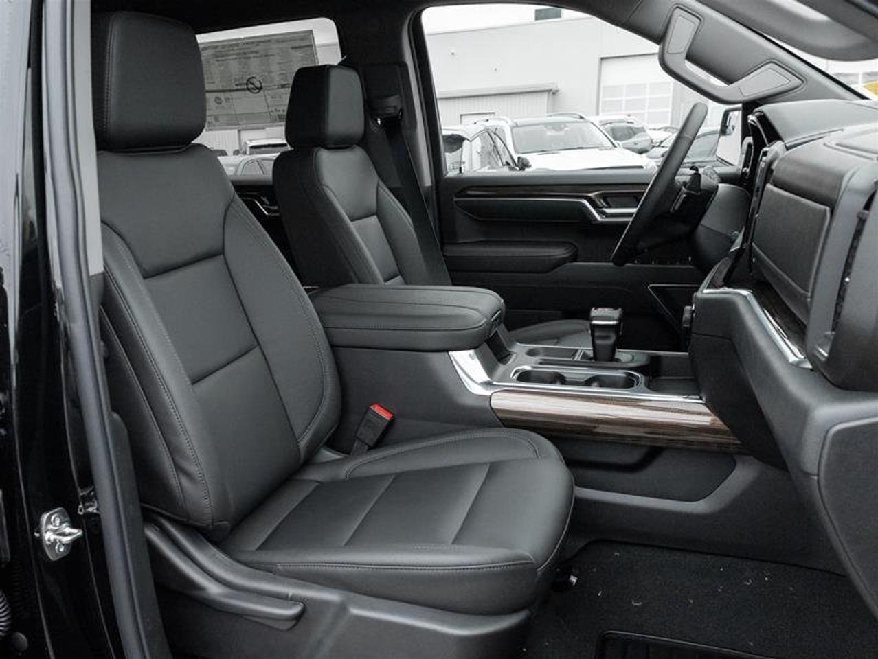 2026 Chevrolet Silverado 1500 LT Photo