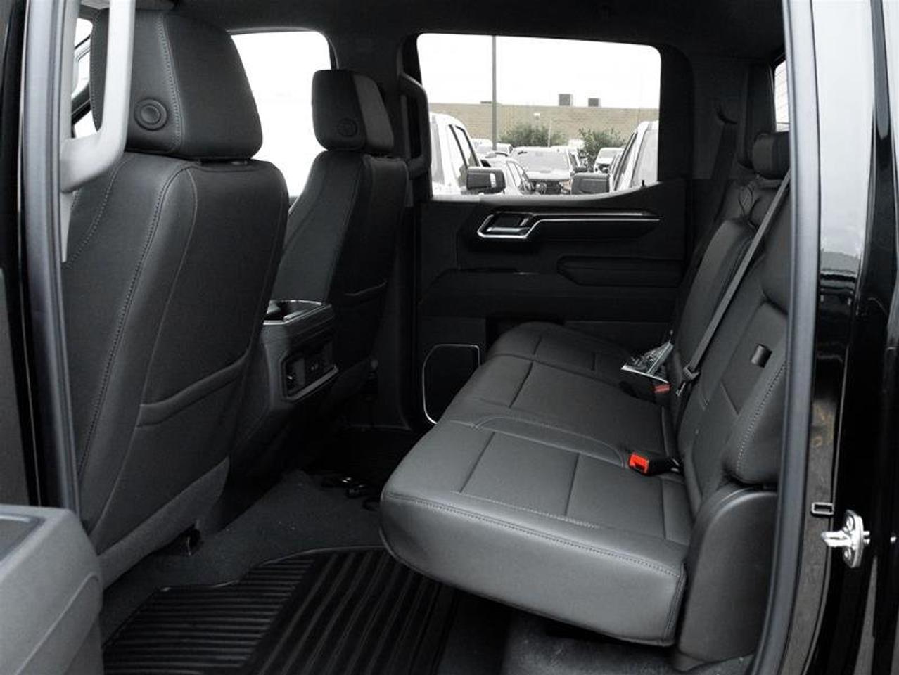 2026 Chevrolet Silverado 1500 LT Photo