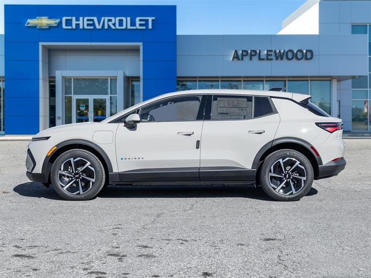 2027 Chevrolet Equinox EV LT1 Photo2