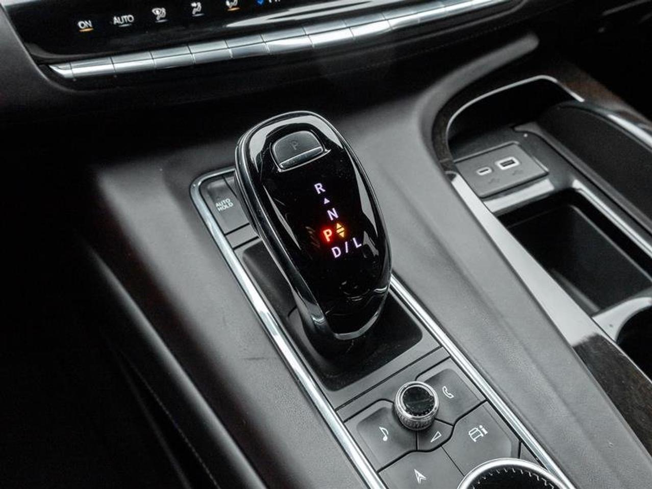 2023 Cadillac Escalade ESV Premium Luxury Platinum Photo