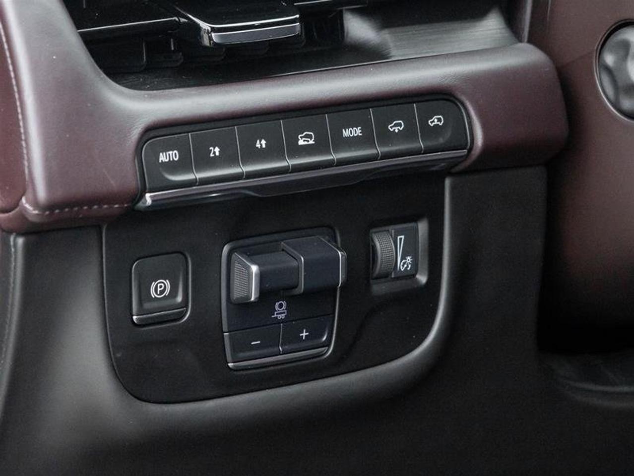 2023 Cadillac Escalade ESV Premium Luxury Platinum Photo