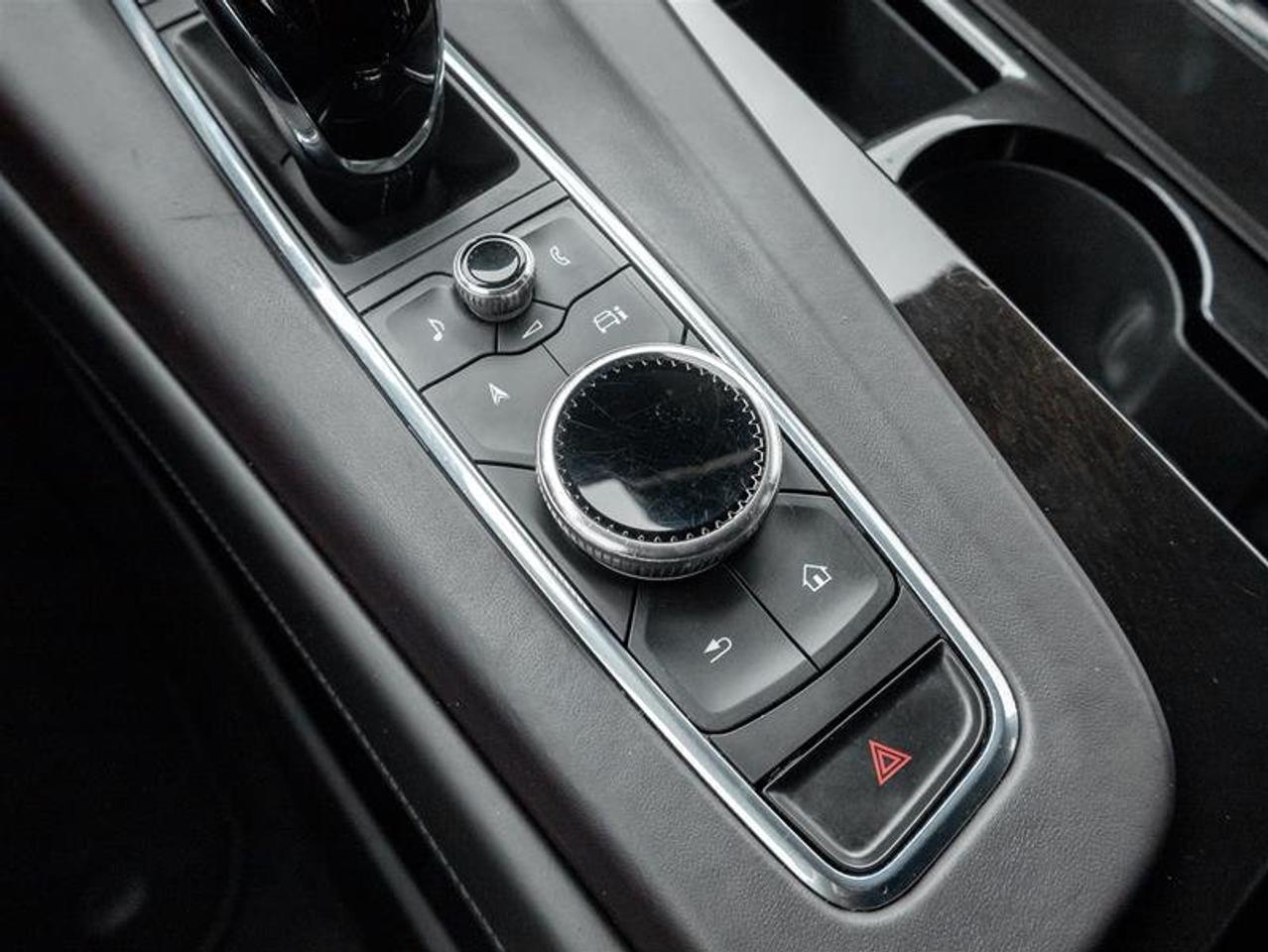 2023 Cadillac Escalade ESV Premium Luxury Platinum Photo