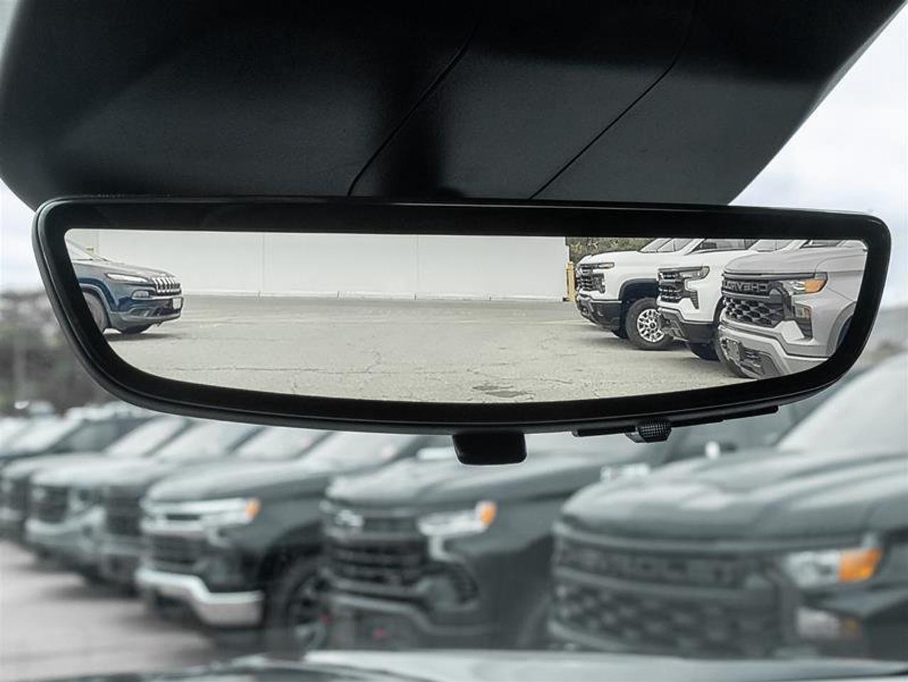 2023 Cadillac Escalade ESV Premium Luxury Platinum Photo