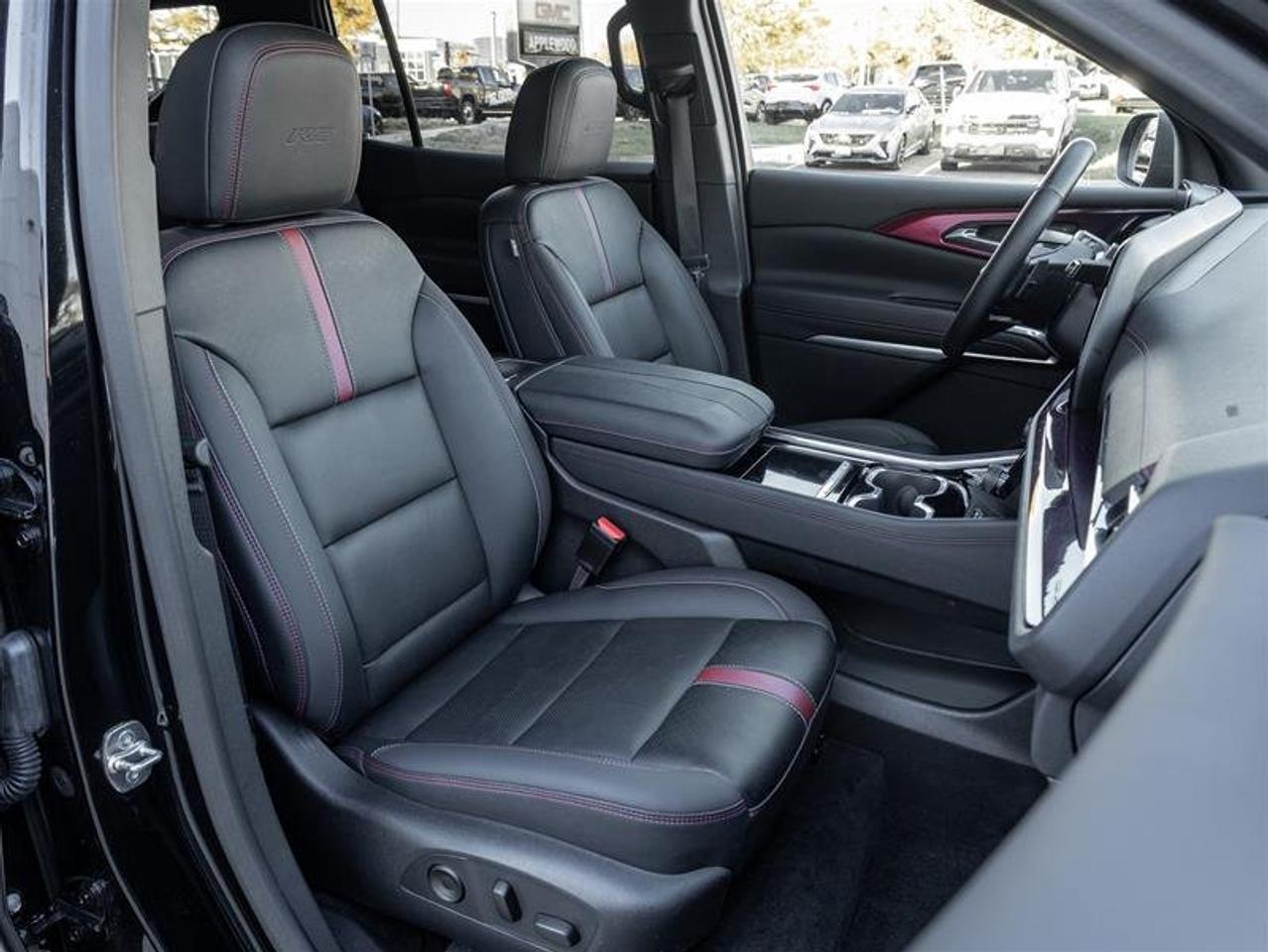 2024 Chevrolet Traverse AWD 4dr RS Photo