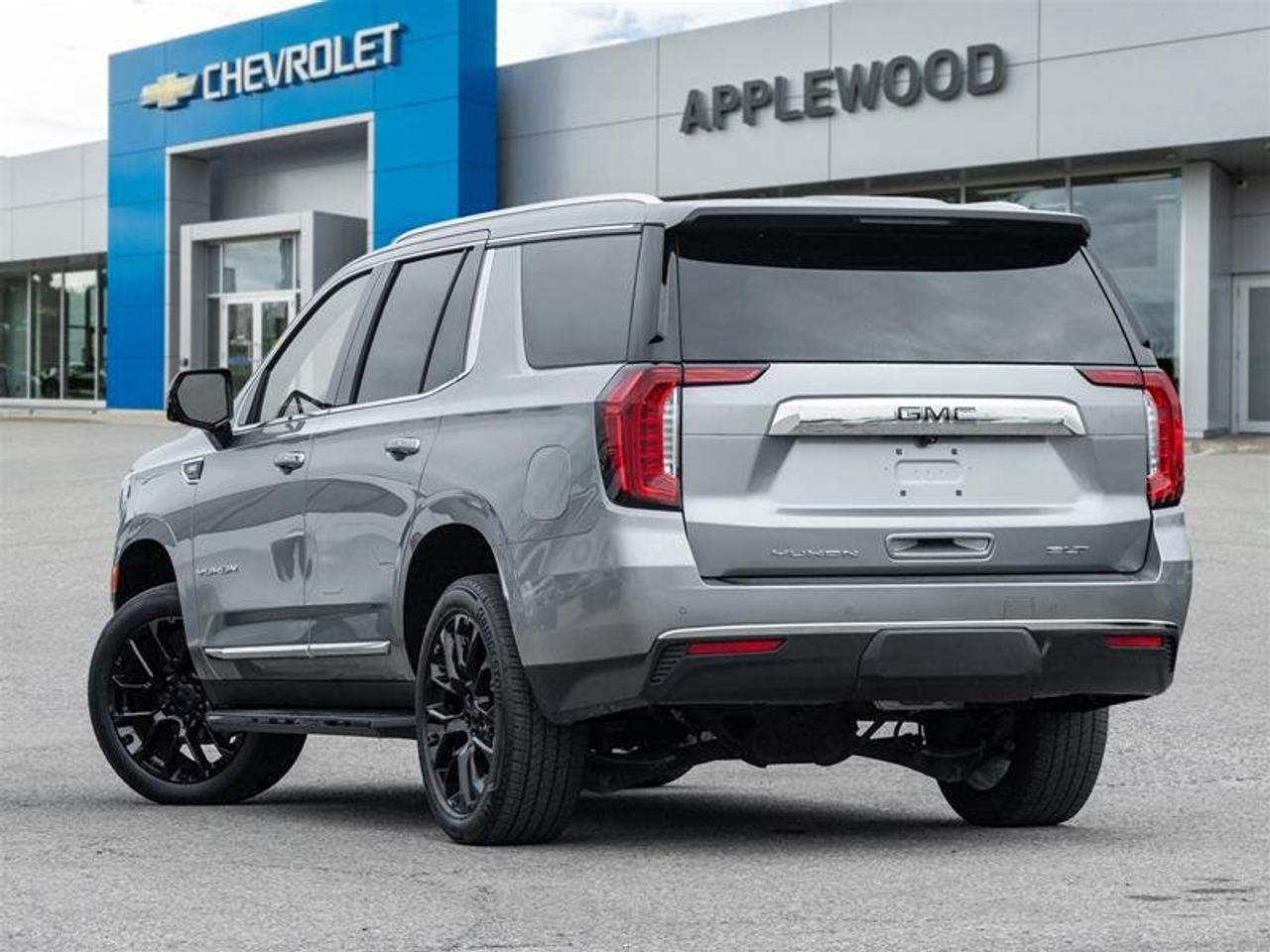 2024 GMC Yukon 4WD 4DR SLT Photo