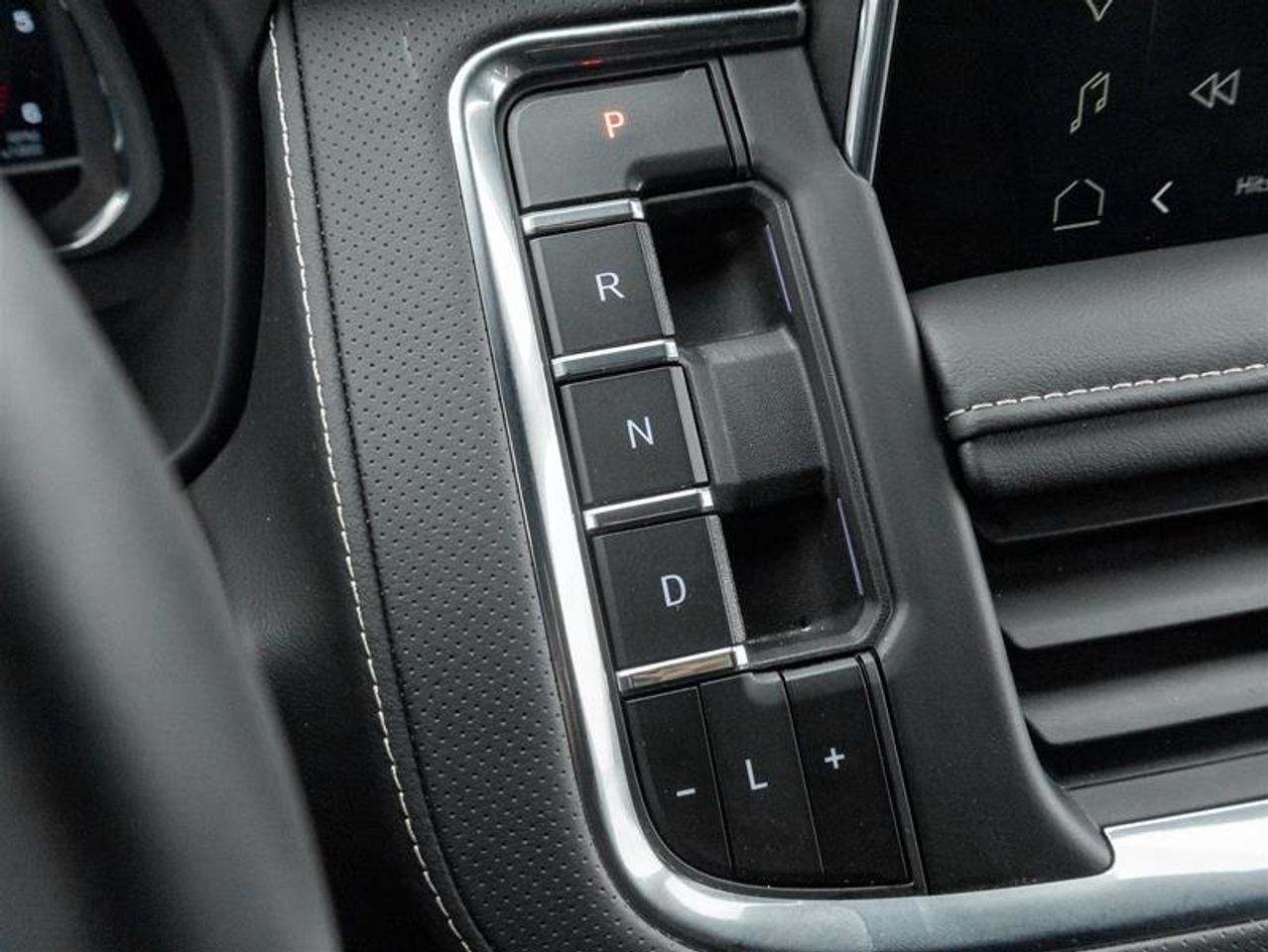 2024 GMC Yukon 4WD 4DR SLT Photo