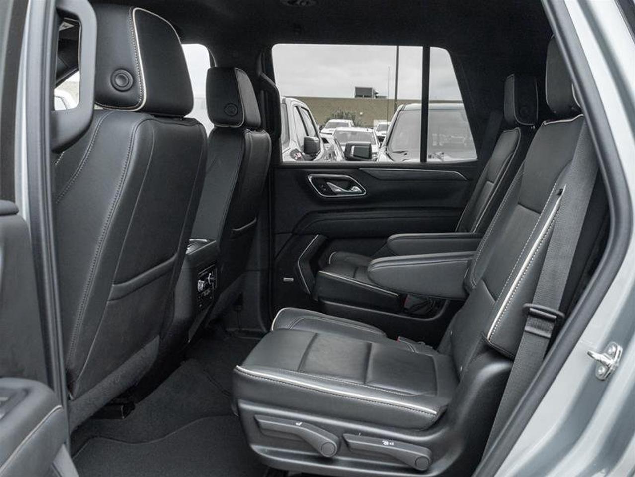 2024 GMC Yukon 4WD 4DR SLT Photo