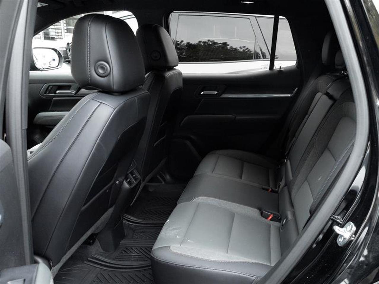 2026 GMC Terrain AWD AT4 Photo