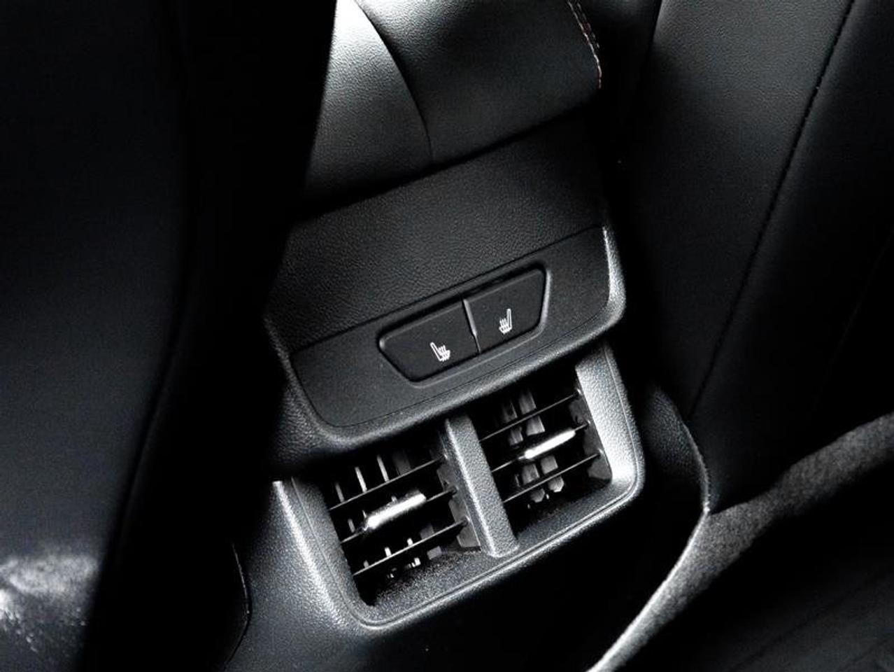 2026 GMC Terrain AWD AT4 Photo