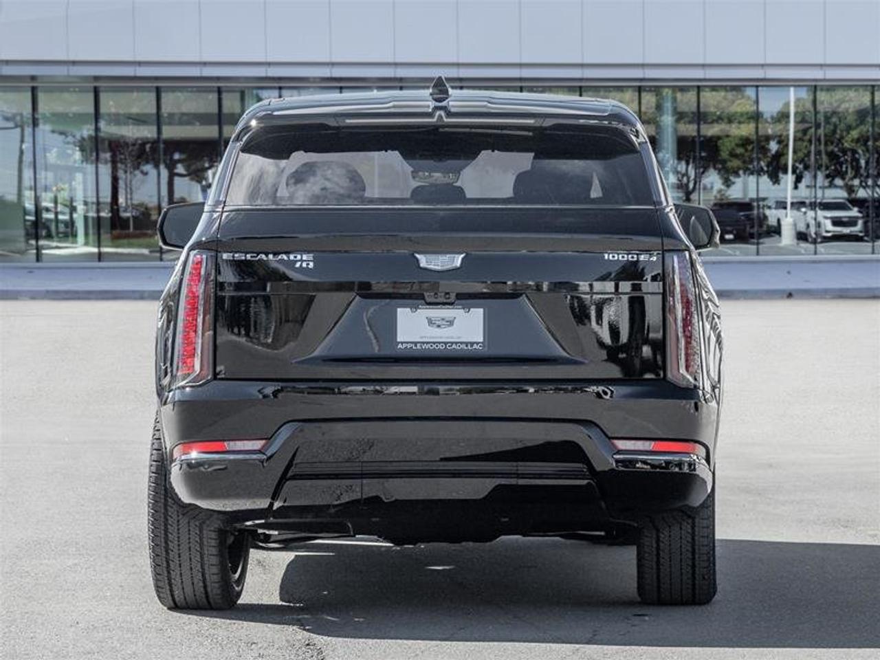 2026 Cadillac Escalade IQ Sport Photo