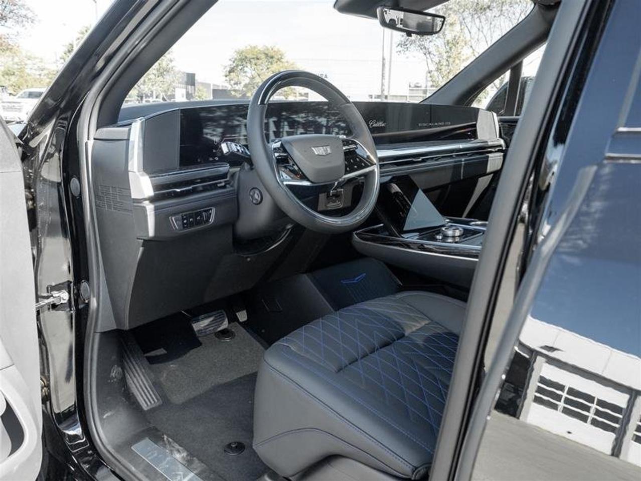 2026 Cadillac Escalade IQ Sport Photo