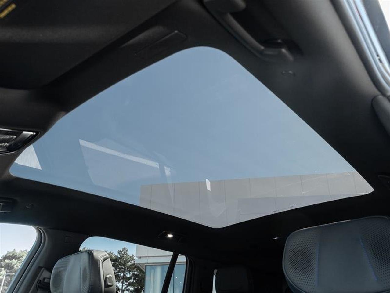 2026 Cadillac Escalade IQ Sport Photo