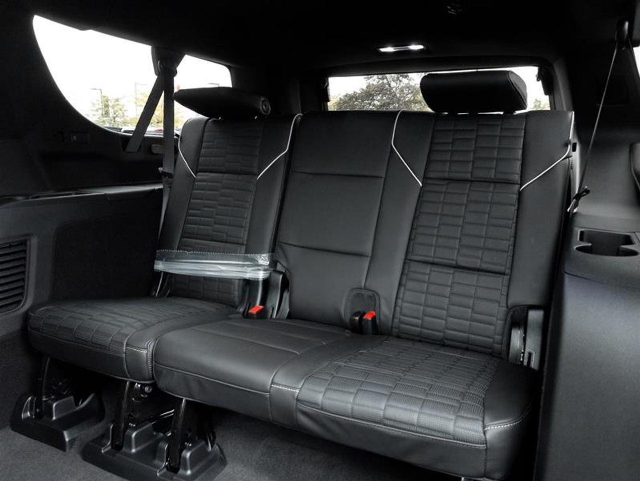 2027 Cadillac Escalade ESV V-Series Photo