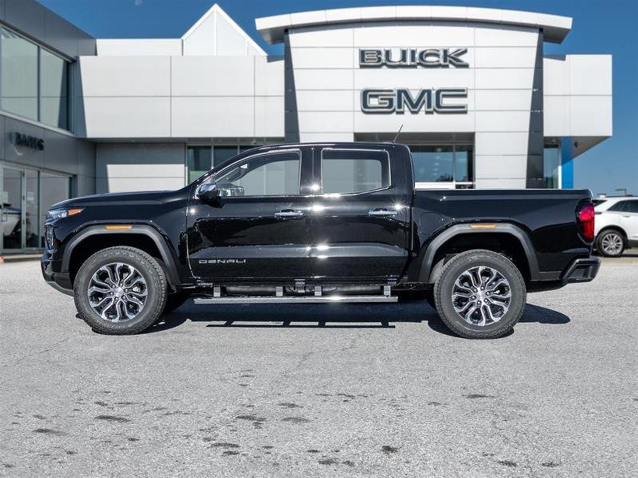 2026 GMC Canyon Denali Photo