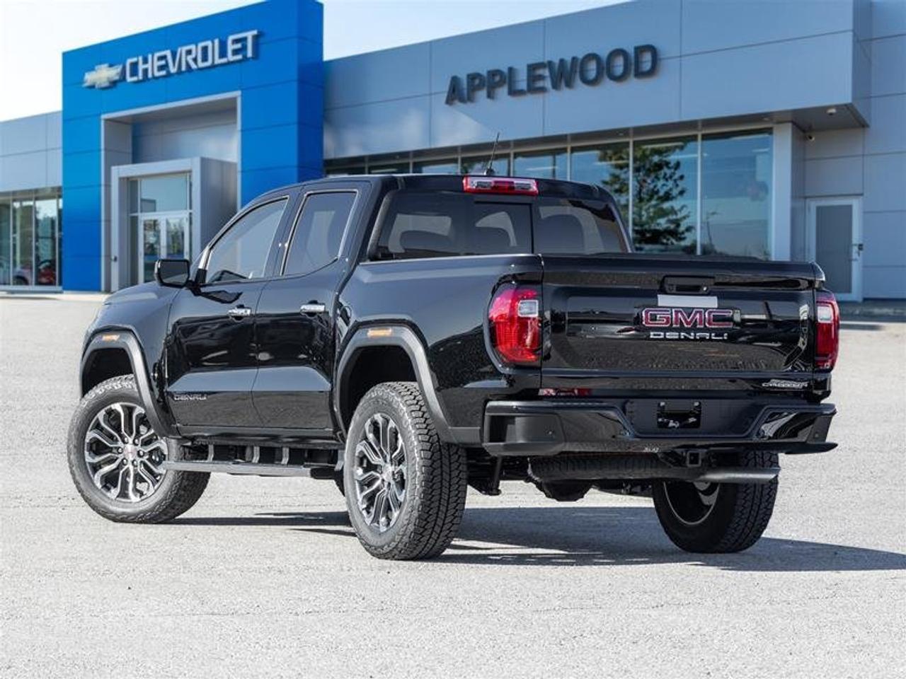 2026 GMC Canyon Denali Photo