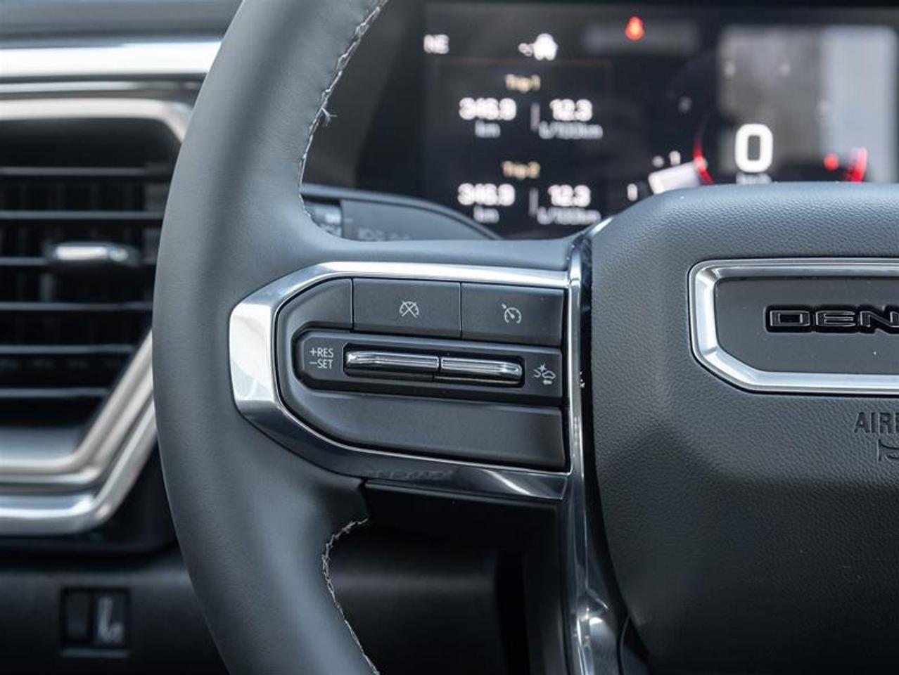 2026 GMC Canyon Denali Photo