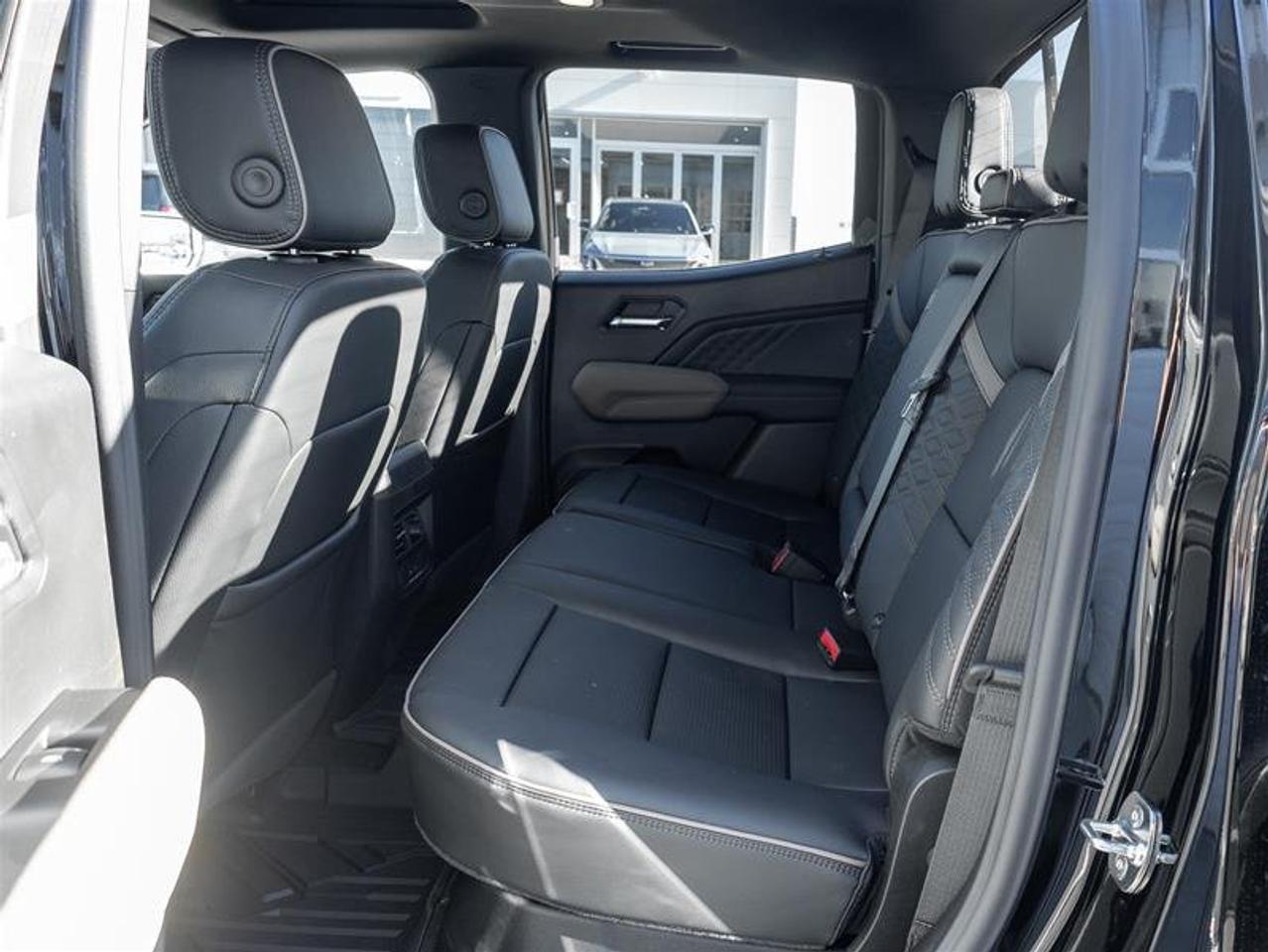 2026 GMC Canyon Denali Photo