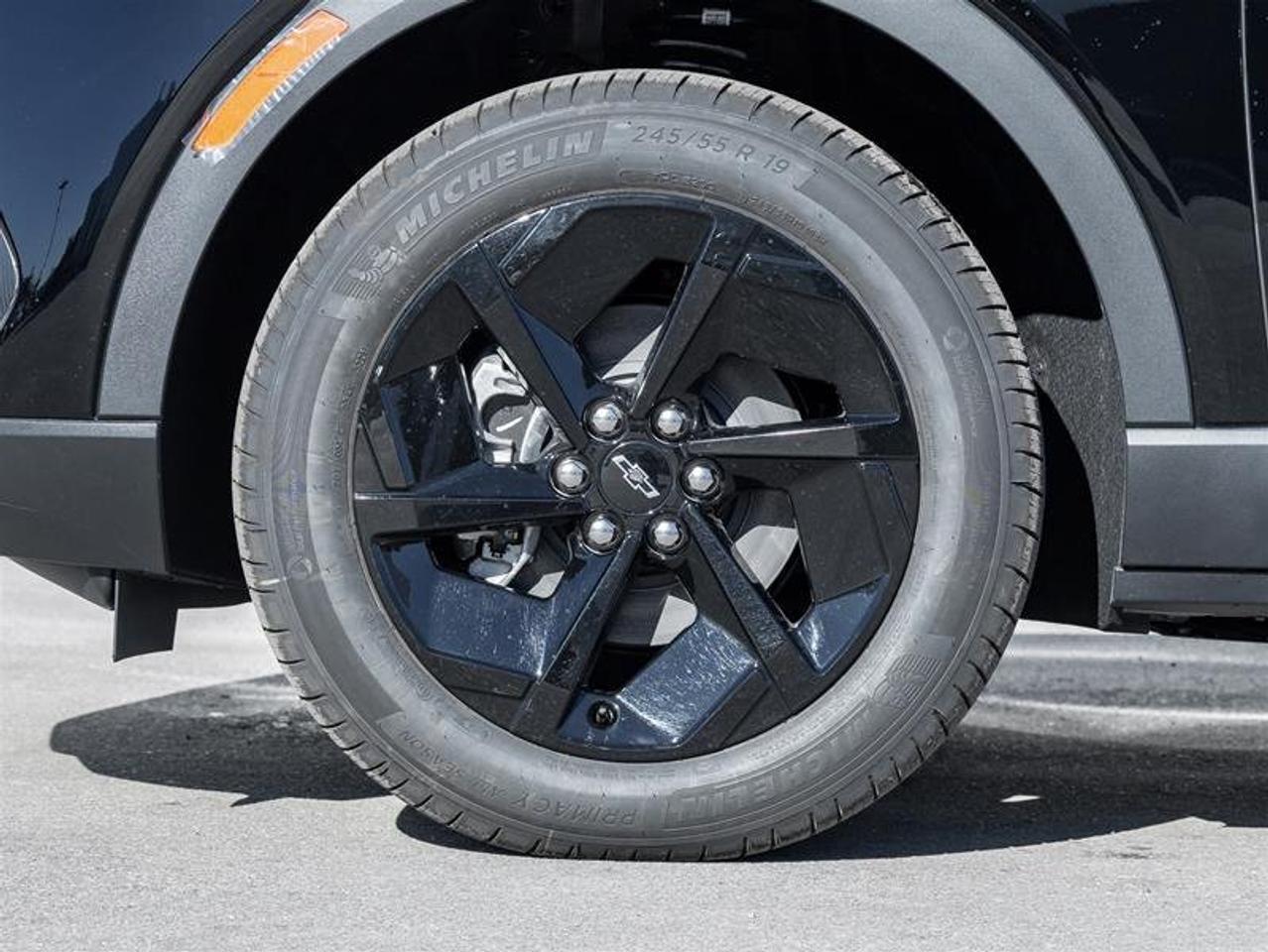 2027 Chevrolet Equinox EV LT1 Photo