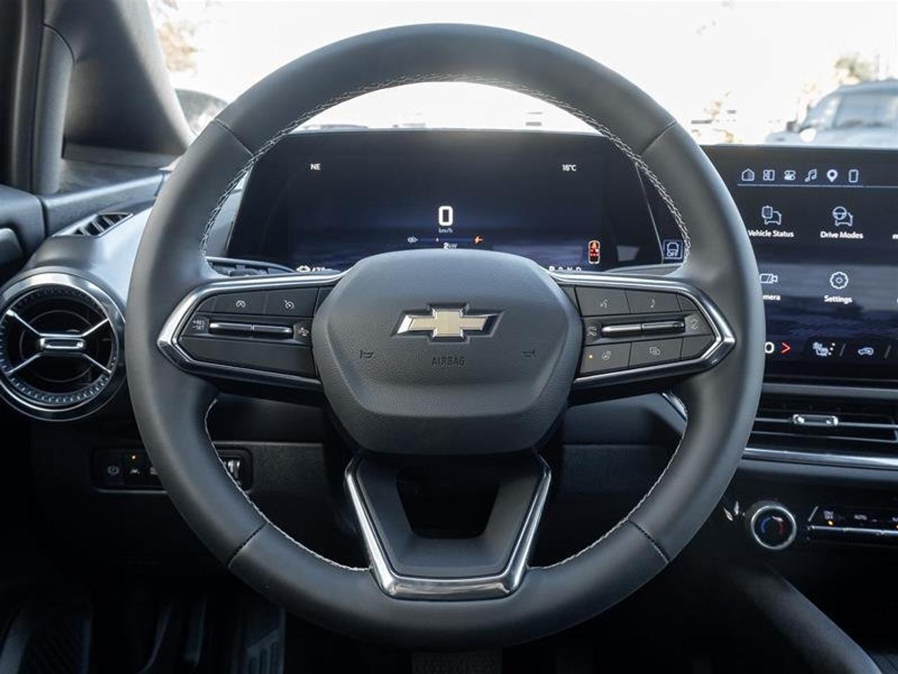 2027 Chevrolet Equinox EV LT1 Photo