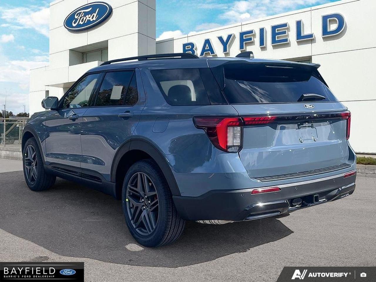2027 Ford Explorer ST-Line Photo