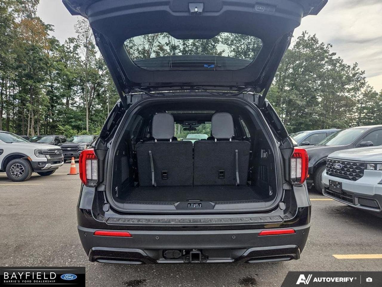 2027 Ford Explorer ST-Line Photo