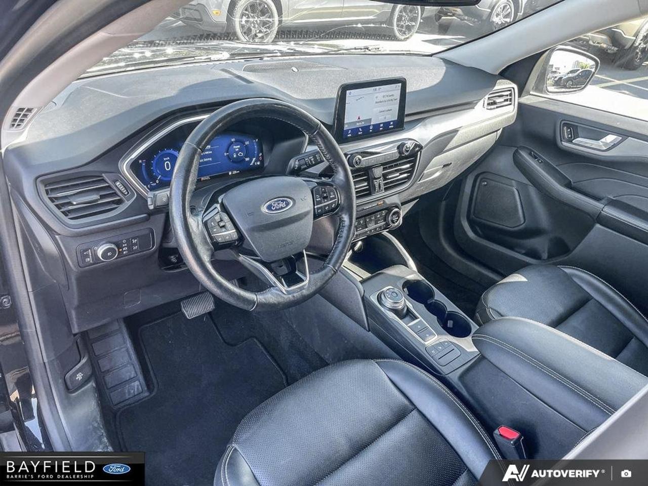 2021 Ford Escape Titanium Hybrid Photo