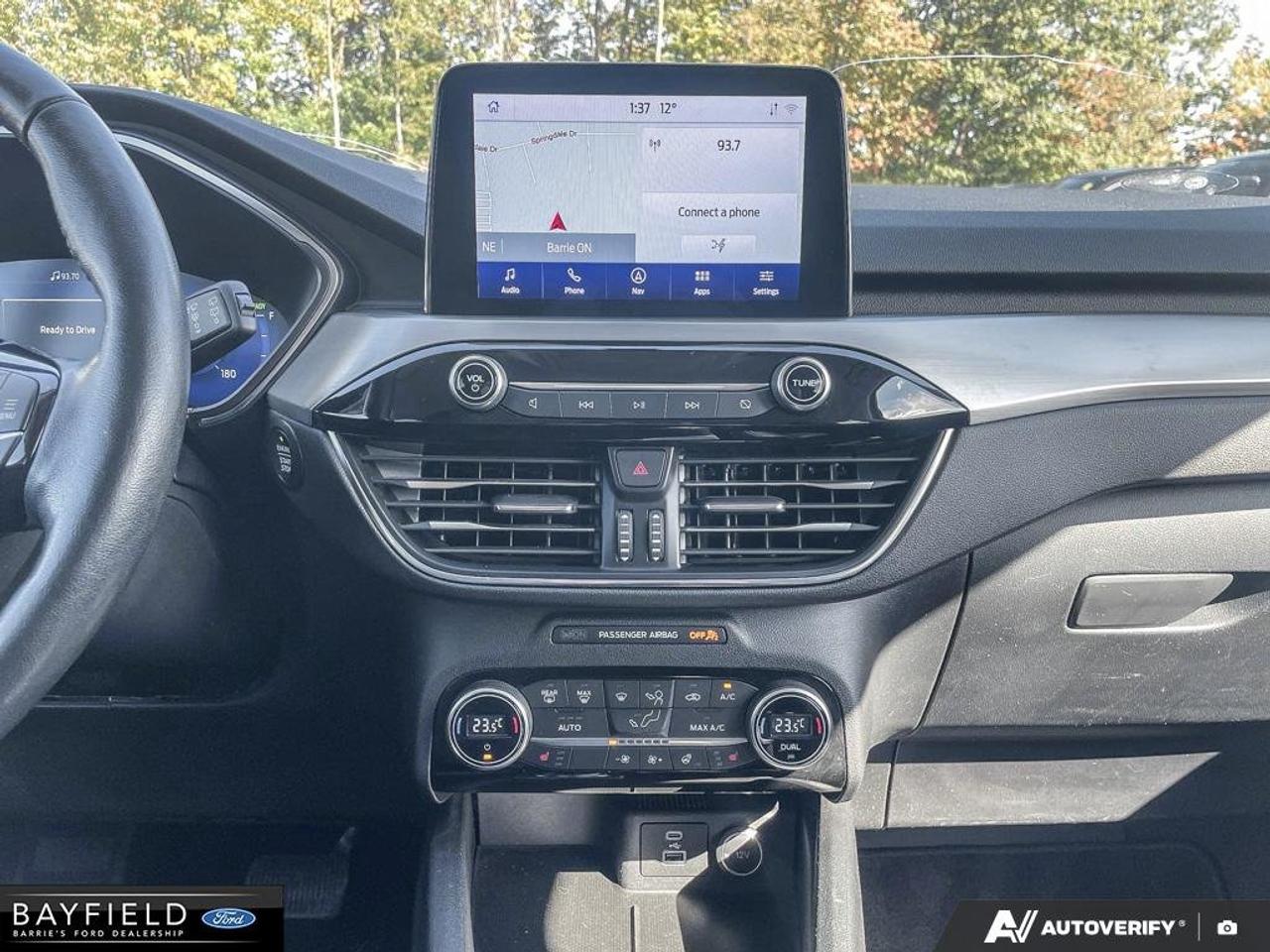 2021 Ford Escape Titanium Hybrid Photo