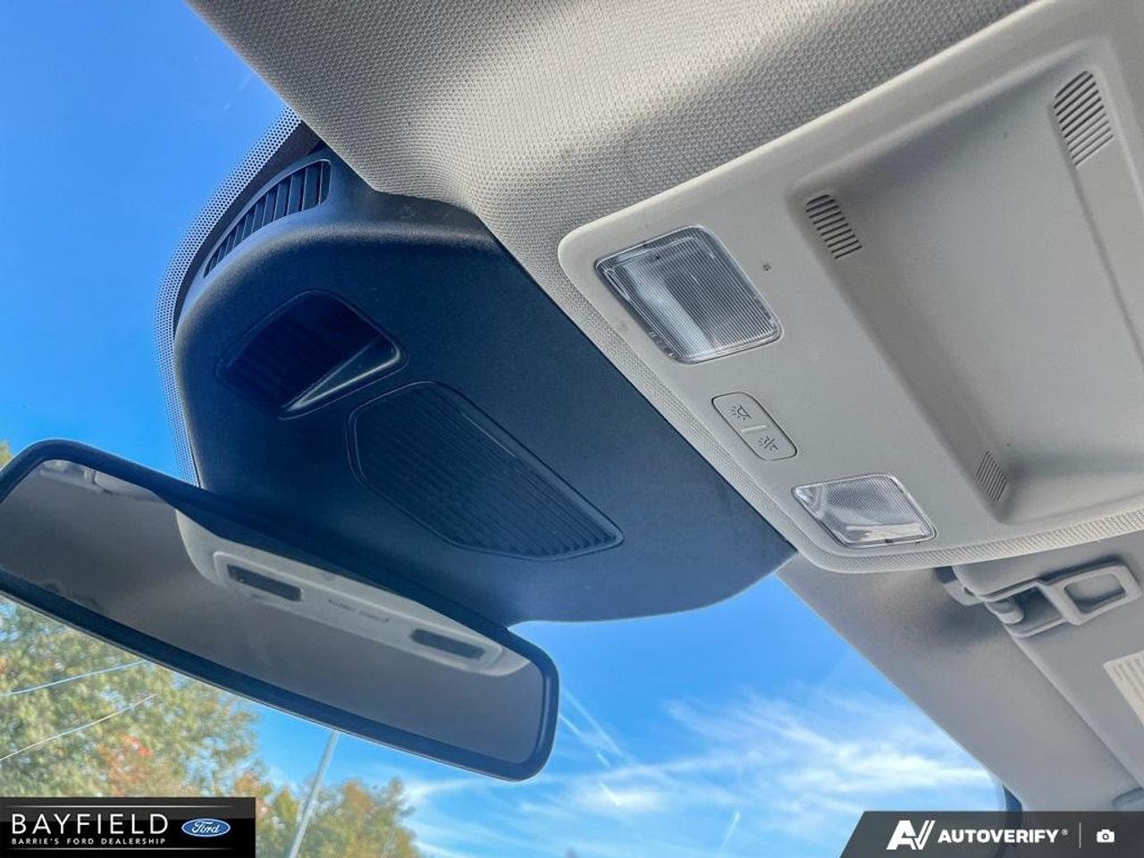 2021 Ford Escape Titanium Hybrid Photo