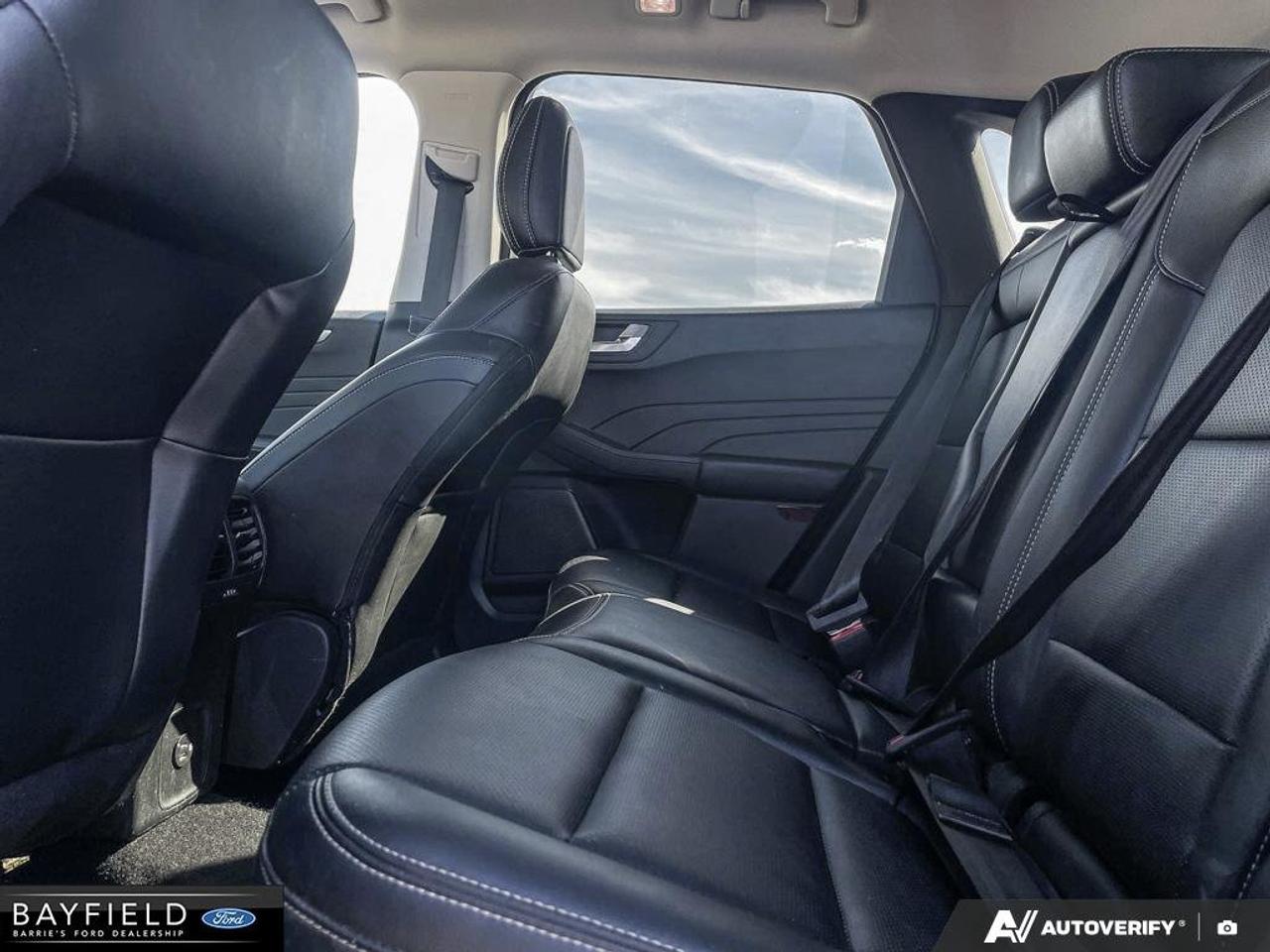 2021 Ford Escape Titanium Hybrid Photo