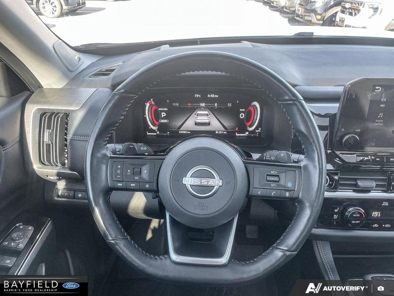 2023 Nissan Pathfinder Platinum Photo