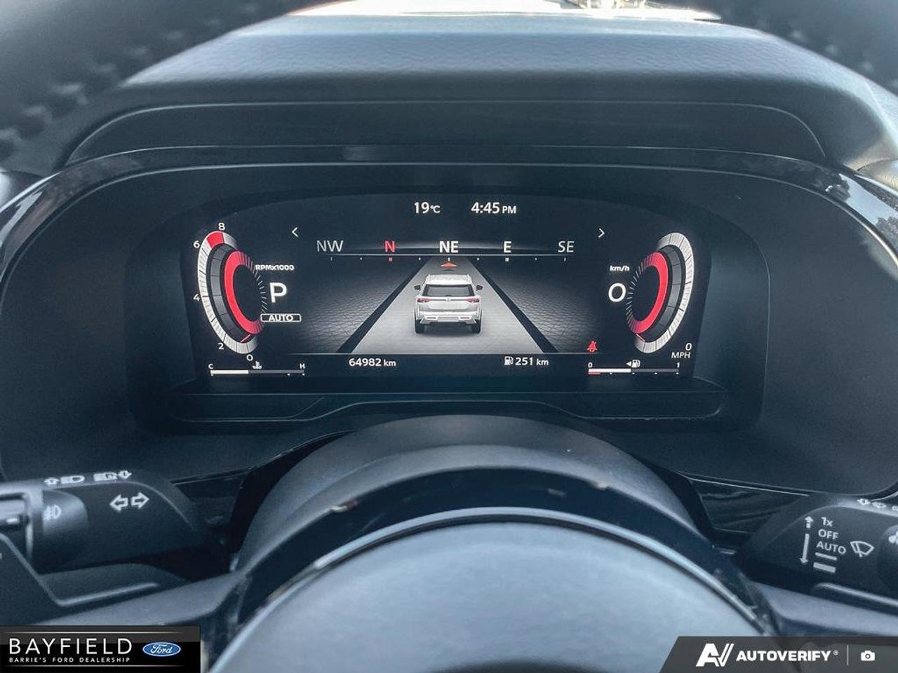 2023 Nissan Pathfinder Platinum Photo