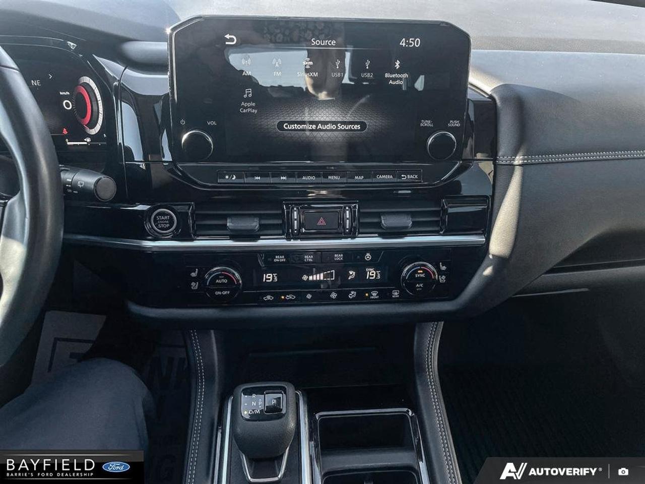 2023 Nissan Pathfinder Platinum Photo