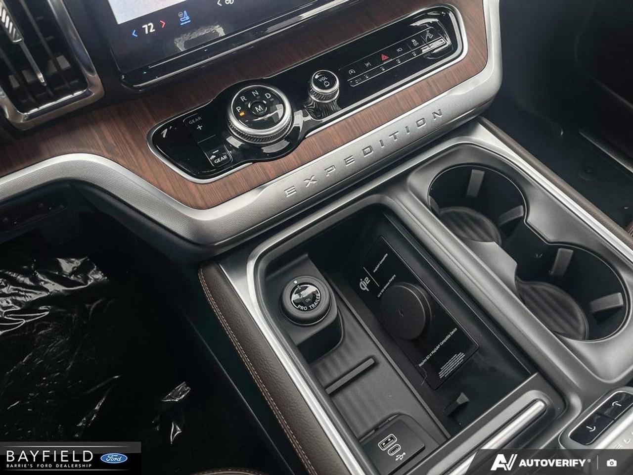 2027 Ford Expedition King Ranch Max Photo