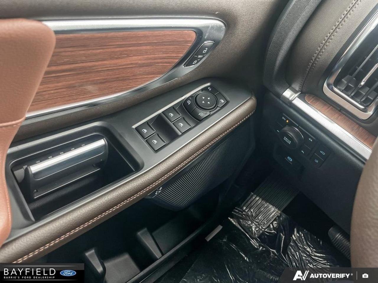 2027 Ford Expedition King Ranch Max Photo