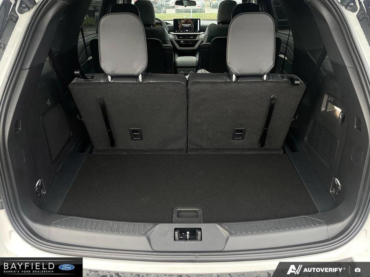 2027 Ford Explorer ST-Line Photo