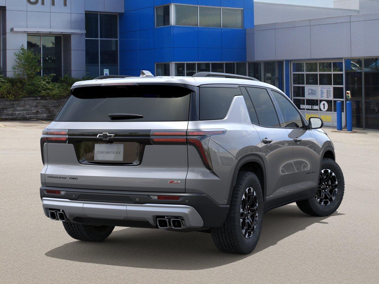 2027 Chevrolet Traverse Z71 Photo3