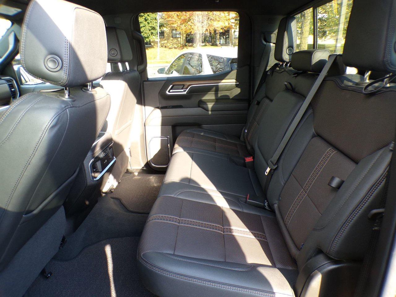 2024 Chevrolet Silverado 1500 Crew Cab Short Box 4-Wheel Drive High Country Photo