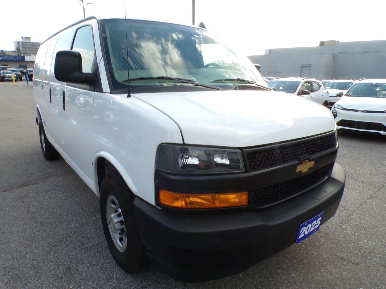 2025 Chevrolet Express Cargo Van 2500 Regular Wheelbase Rear-Wheel Drive Photo2