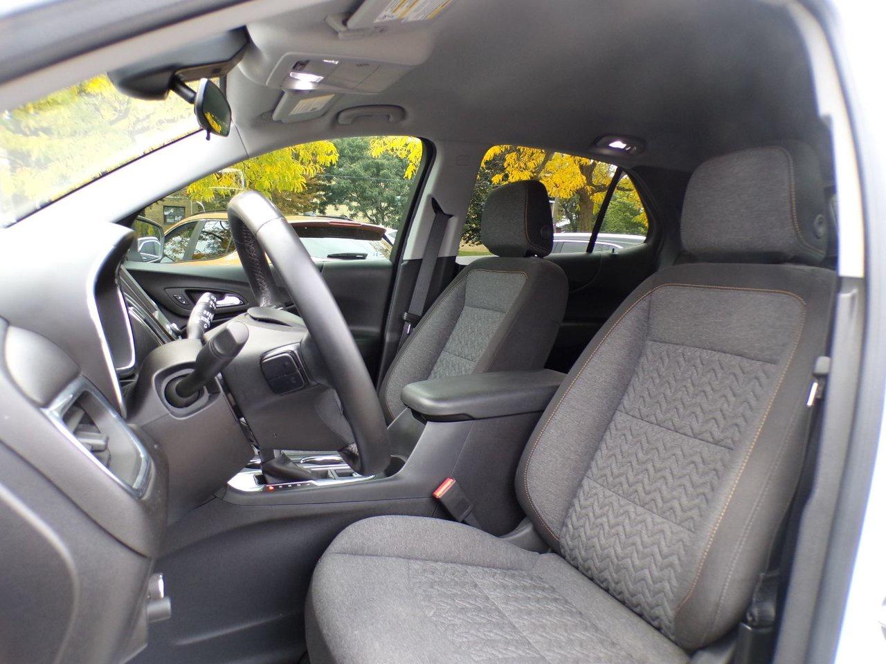 2024 Chevrolet Equinox FWD LT Photo