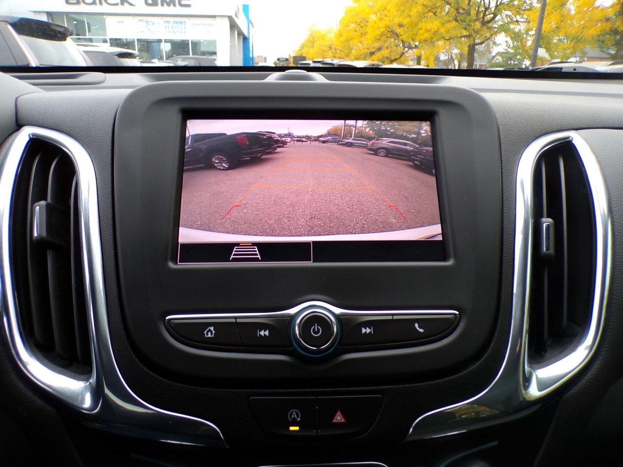 2024 Chevrolet Equinox FWD LT Photo