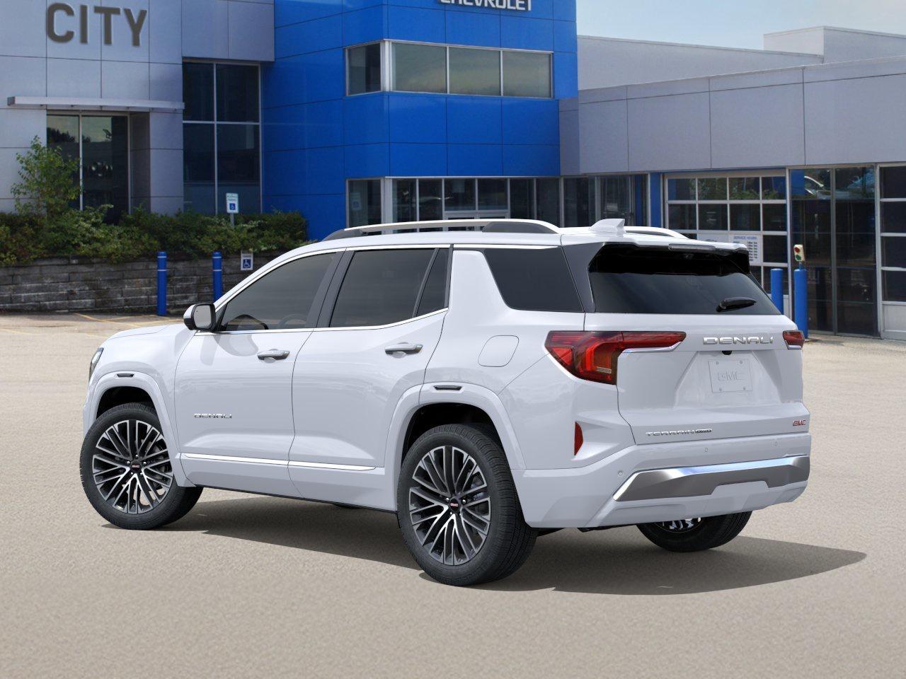 2027 GMC Terrain Denali Photo2
