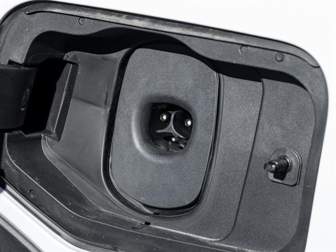 2027 Chevrolet Equinox EV LT1 Photo4