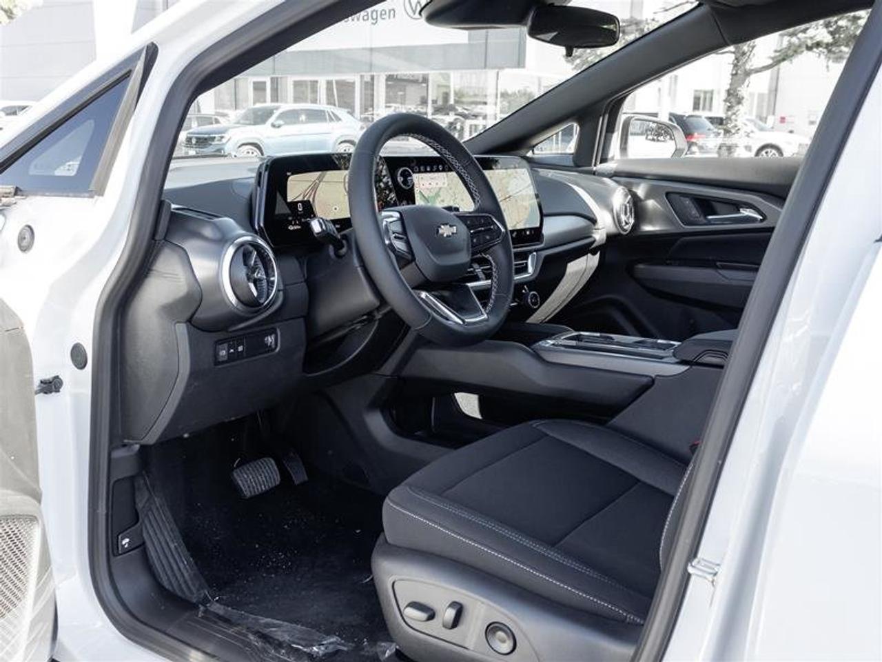 2027 Chevrolet Equinox EV LT1 Photo
