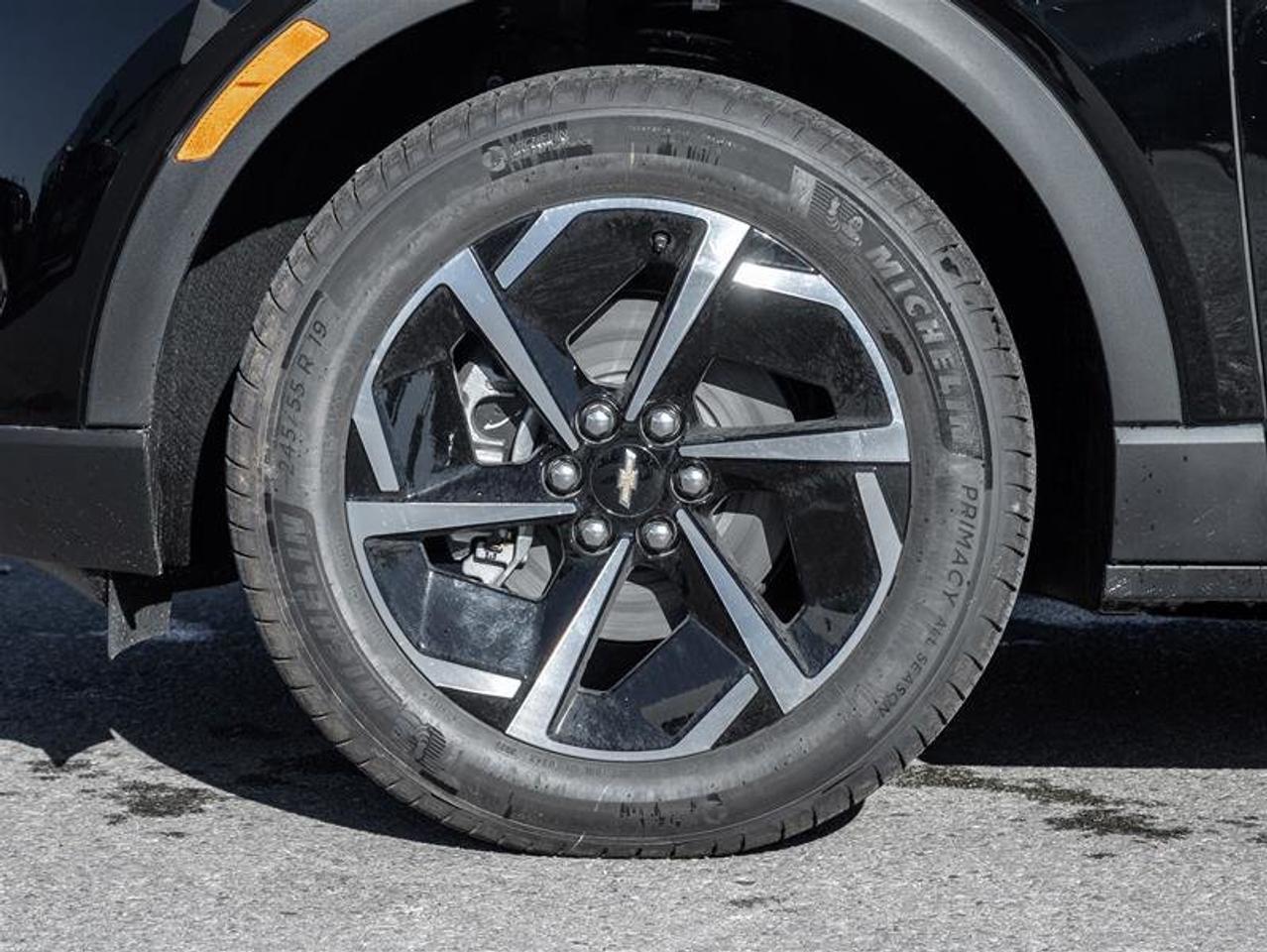 2027 Chevrolet Equinox EV LT1 Photo