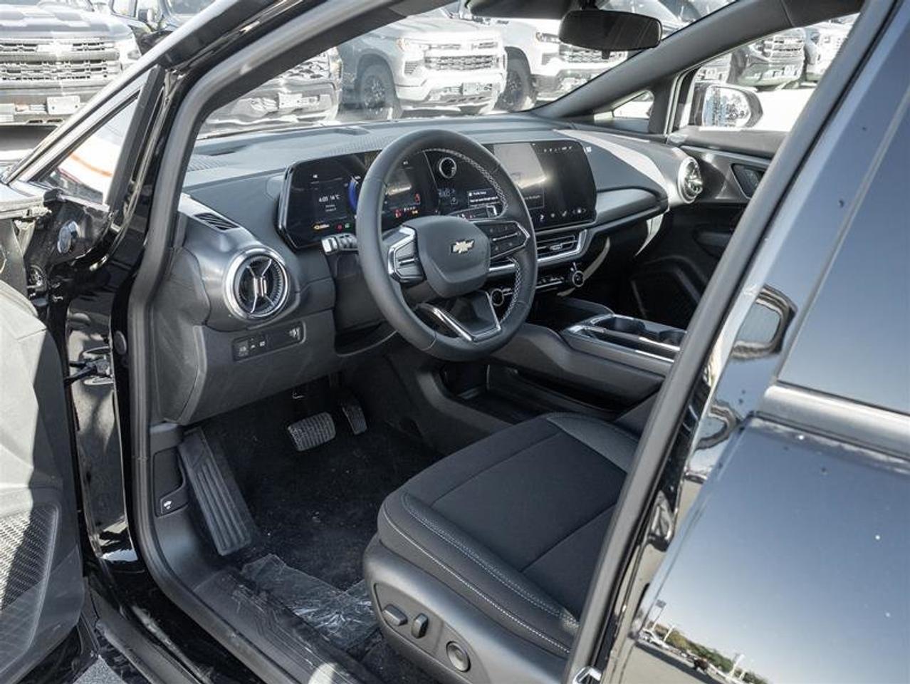 2027 Chevrolet Equinox EV LT1 Photo